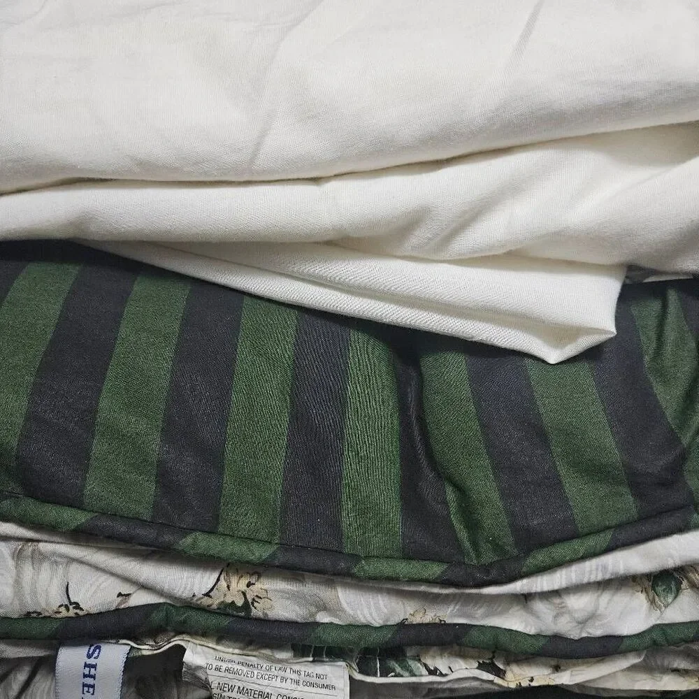 Sheridan comforter with bedskirt